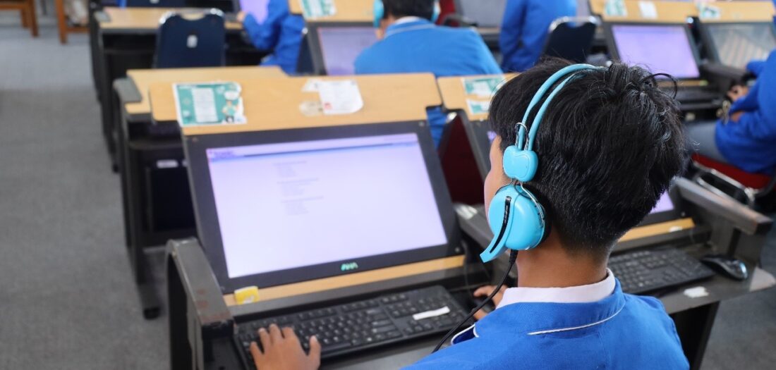 Dinas Pendidikan Gelar Tes TOEIC untuk siswa siswi kelas XII SMKN 45 Jakarta